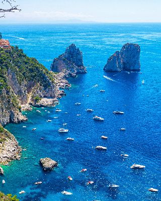 Capri con Faraglioni • da Sorrento